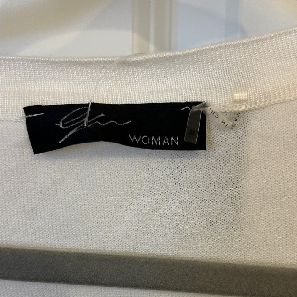 Lightweight White Button-Front Cardigan - Picture 4 of 6